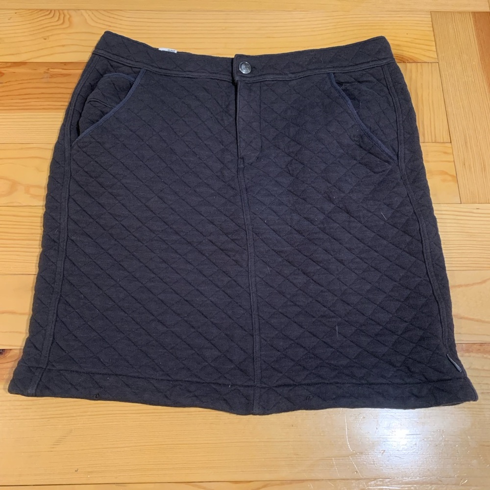 Wool rich grey quilted skirt